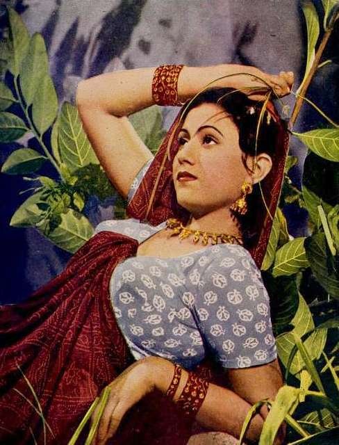 A-biopic-on-Madhubala-3 A biopic on Madhubala is in the works in Bollywood! Do you know who's directing it?